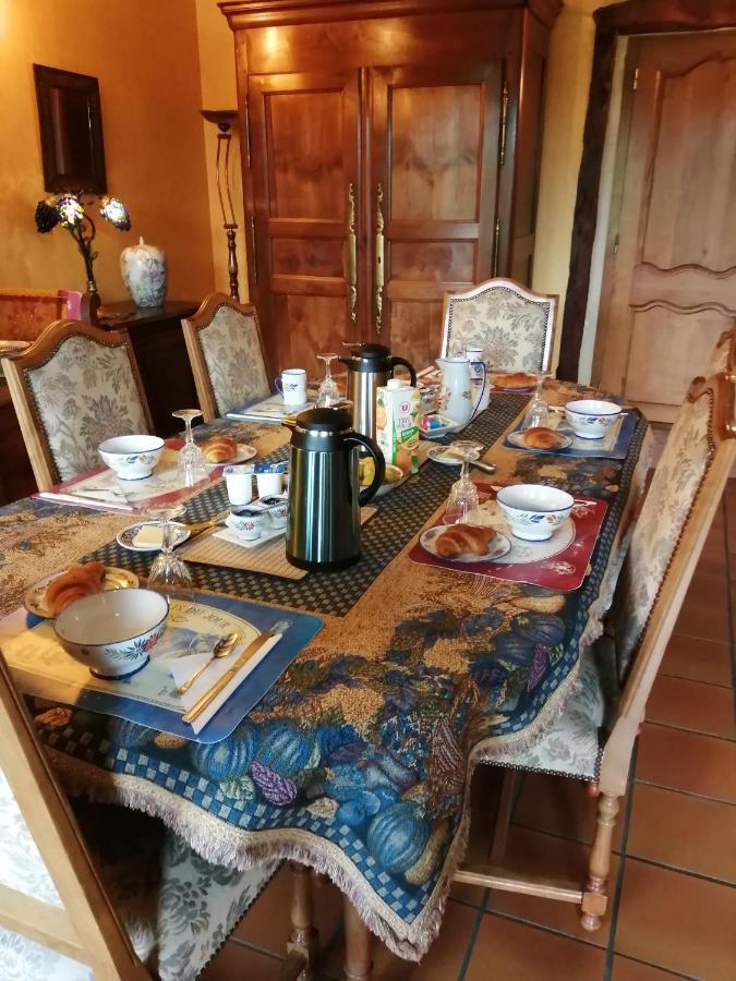 Les Petites Chapelles Bed & Breakfast Saint-Pierre-de-Plesguen Exterior foto