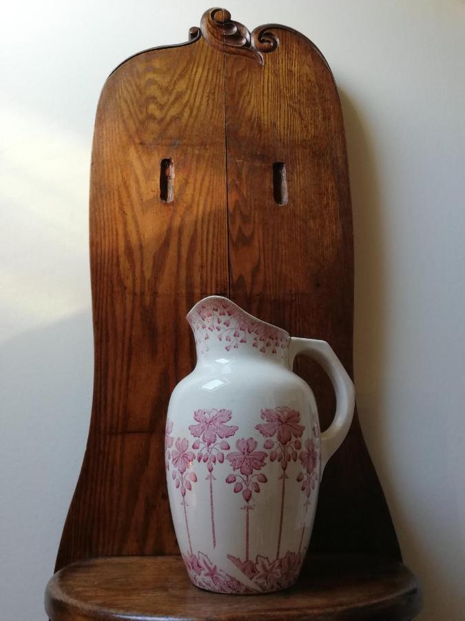 Les Petites Chapelles Bed & Breakfast Saint-Pierre-de-Plesguen Exterior foto